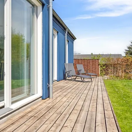 Snari - 700m From The Sea By Interhome *