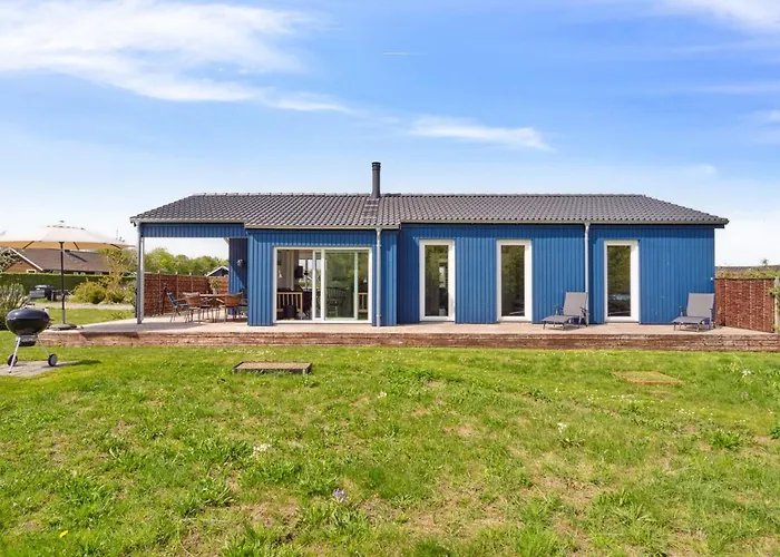 Snari - 700m From The Sea By Interhome *