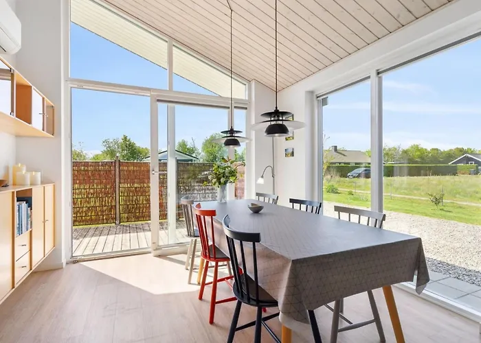 Snari - 700m From The Sea By Interhome *